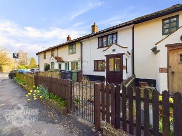 2 bedroom cottage to rent