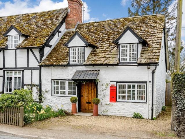 2 bedroom cottage to rent