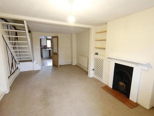 2 bedroom cottage to rent