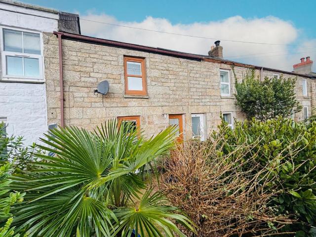 2 bedroom cottage to rent