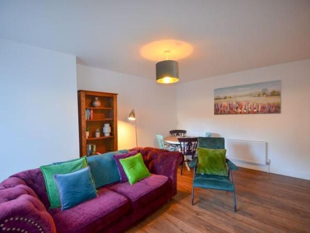 2 bedroom cottage to rent