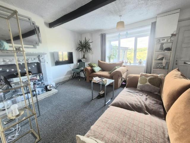 2 bedroom cottage to rent