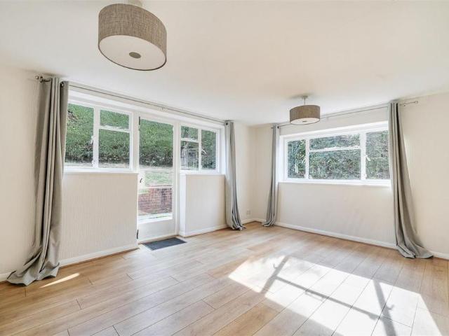 2 bedroom cottage to rent