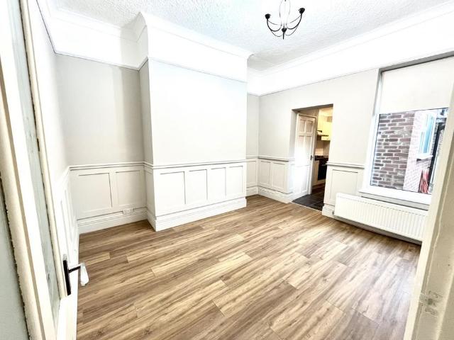 2 bedroom cottage to rent