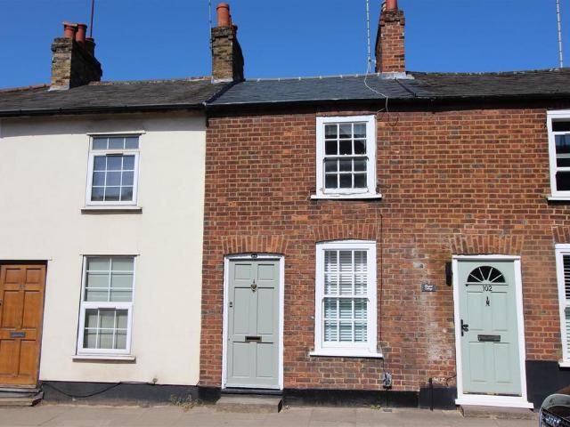 2 bedroom cottage to rent