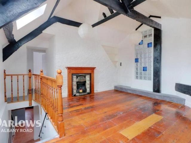 2 bedroom cottage to rent