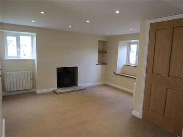 2 bedroom cottage to rent