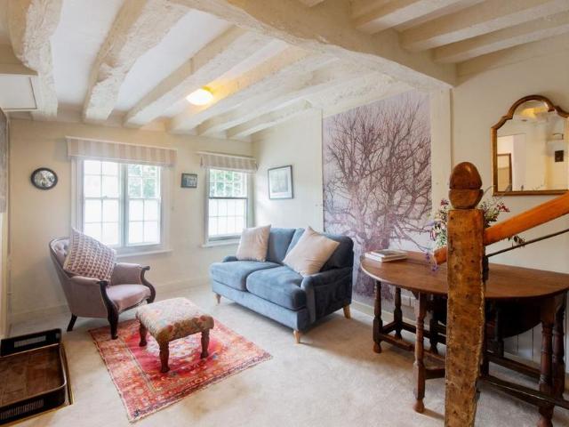 2 bedroom cottage to rent