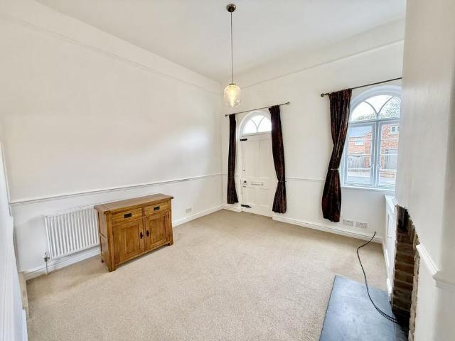 2 bedroom cottage to rent