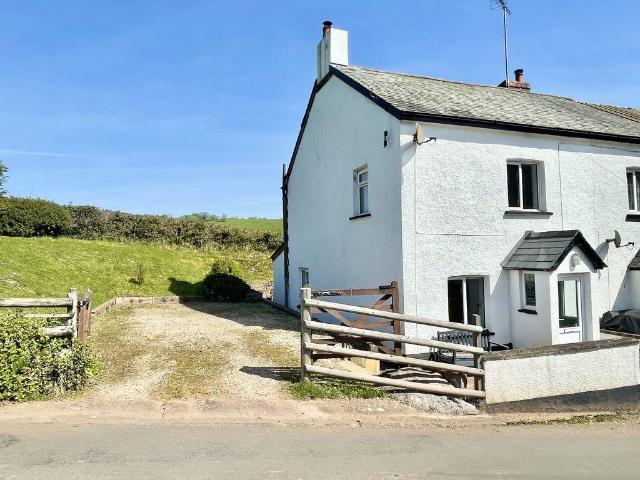 2 bedroom cottage to rent
