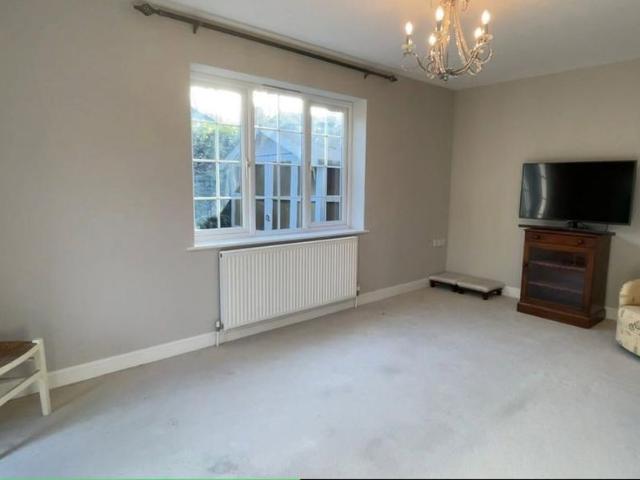 2 bedroom cottage to rent