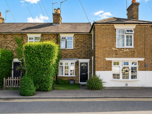 2 bedroom cottage to rent