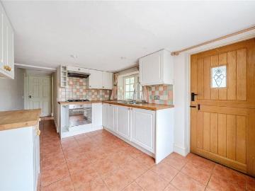 2 bedroom cottage to rent