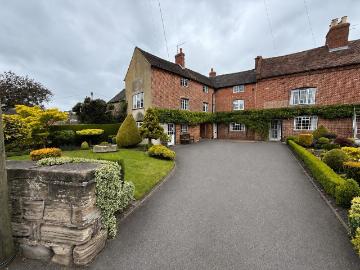 2 bedroom cottage to rent