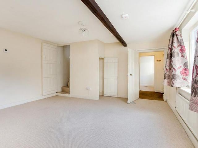 2 bedroom cottage to rent