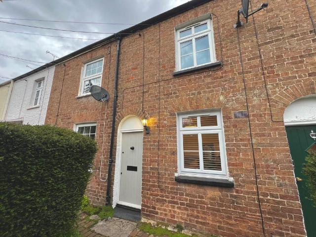 2 bedroom cottage to rent