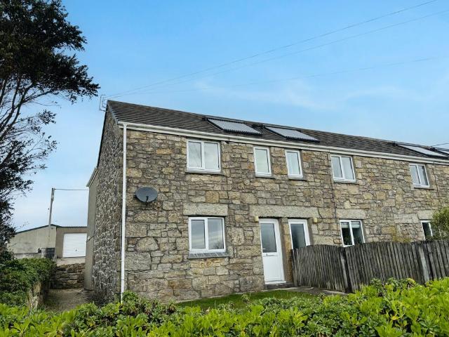 2 bedroom cottage to rent
