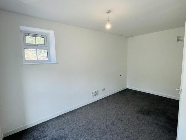 2 bedroom cottage to rent