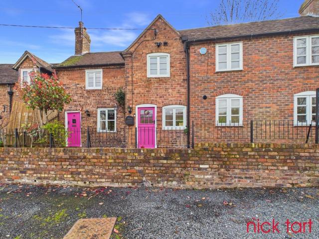 2 bedroom cottage to rent