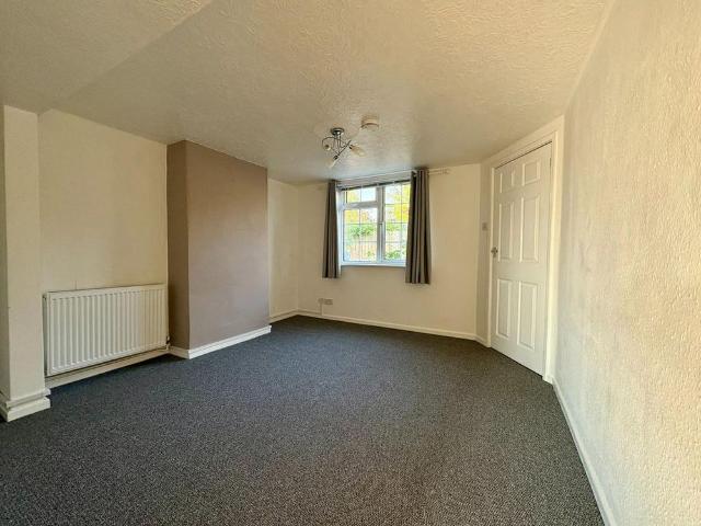 2 bedroom cottage to rent
