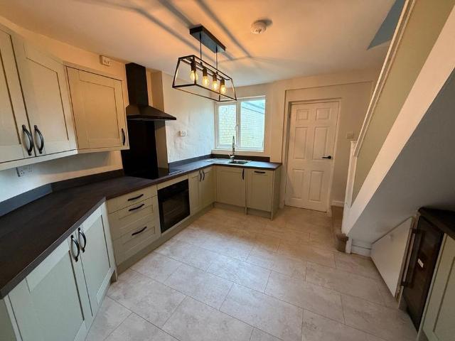 2 bedroom cottage to rent