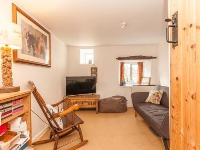 2 bedroom cottage to rent