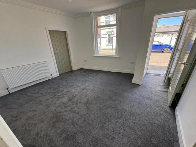2 bedroom cottage to rent