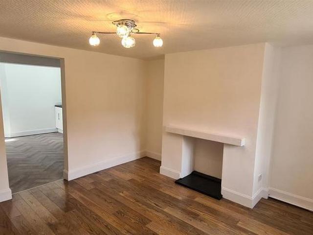 2 bedroom cottage to rent