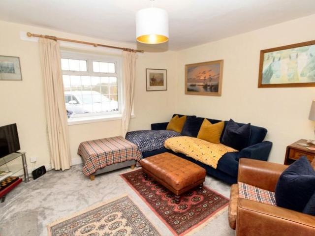 2 bedroom cottage to rent