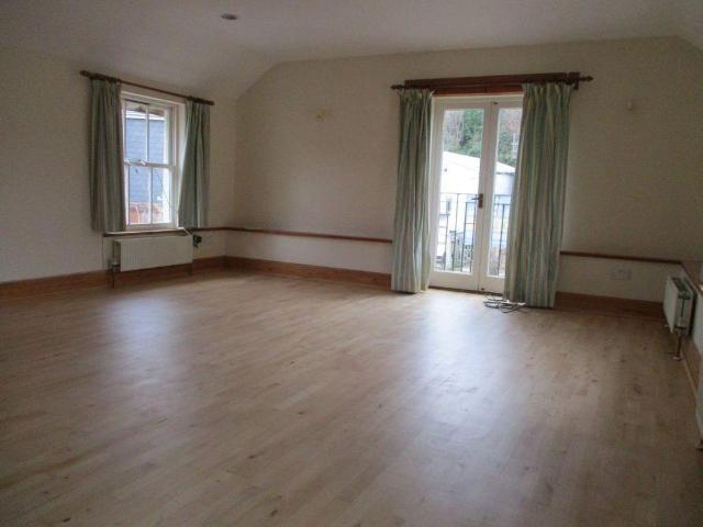 2 bedroom cottage to rent