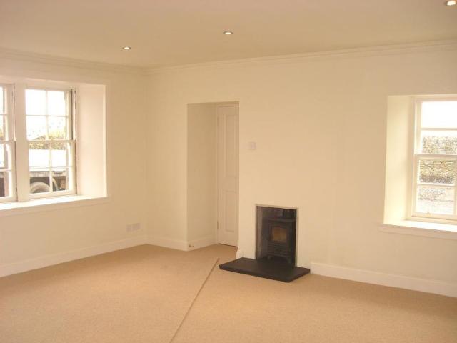 2 bedroom cottage to rent