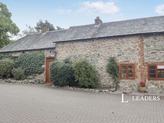 2 bedroom cottage to rent