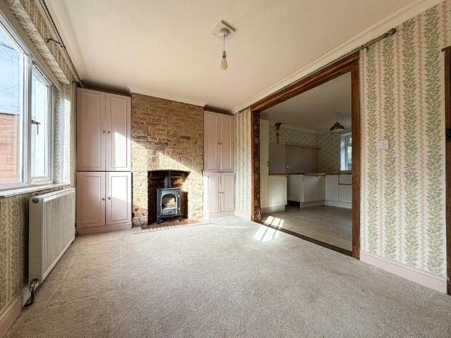 2 bedroom cottage to rent