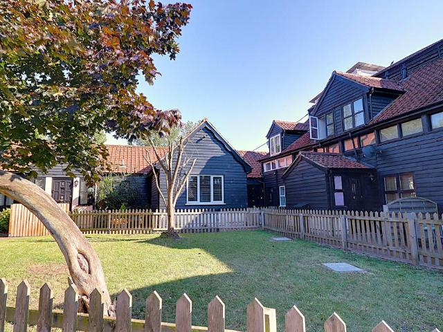 2 bedroom cottage to rent