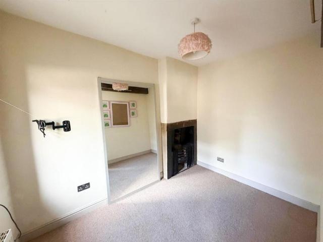 2 bedroom cottage to rent