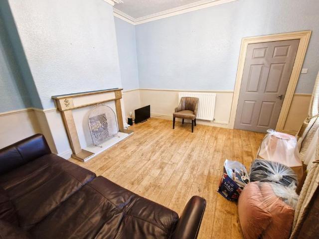 2 bedroom cottage to rent