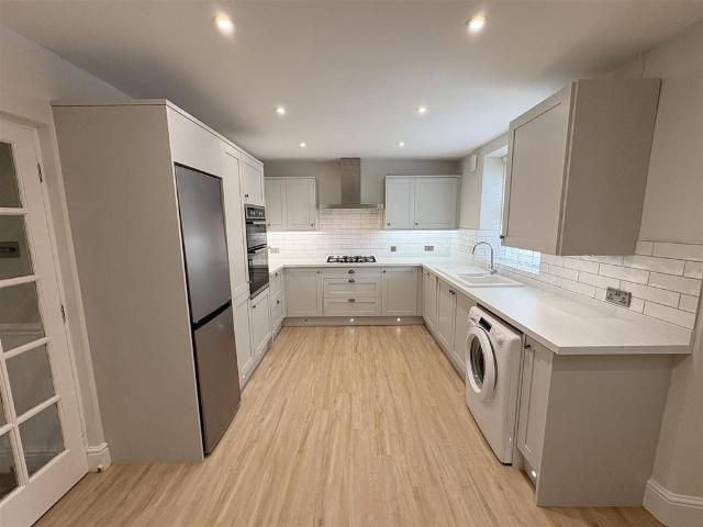 2 bedroom cottage to rent