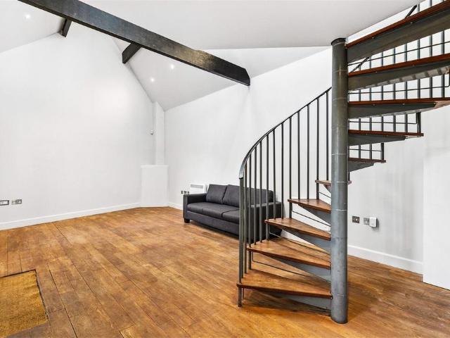 2 bedroom cottage to rent