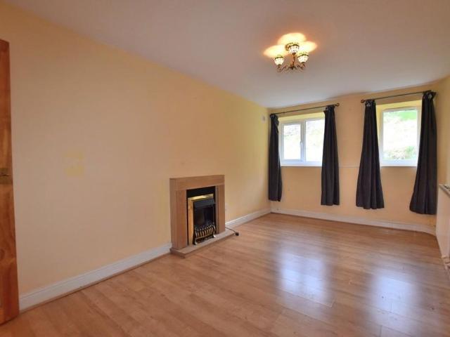 2 bedroom cottage to rent