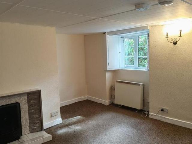2 bedroom cottage to rent