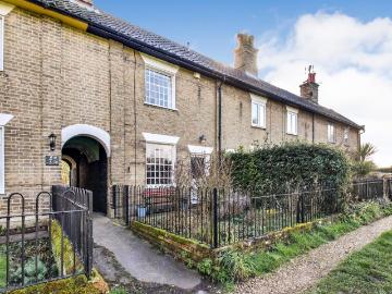 2 bedroom cottage to rent