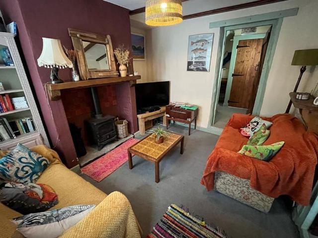 2 bedroom cottage to rent