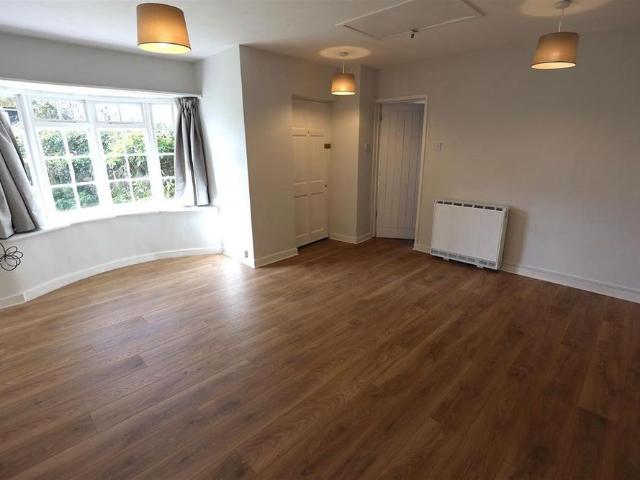 2 bedroom cottage to rent