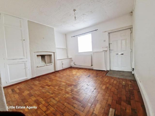 2 bedroom cottage to rent