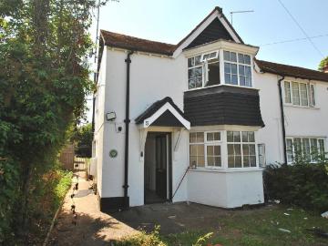 2 bedroom cottage to rent