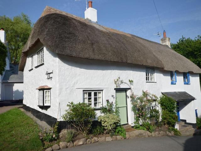 2 bedroom cottage for sale