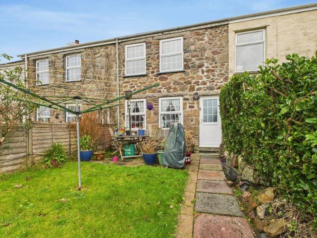 2 bedroom cottage for sale