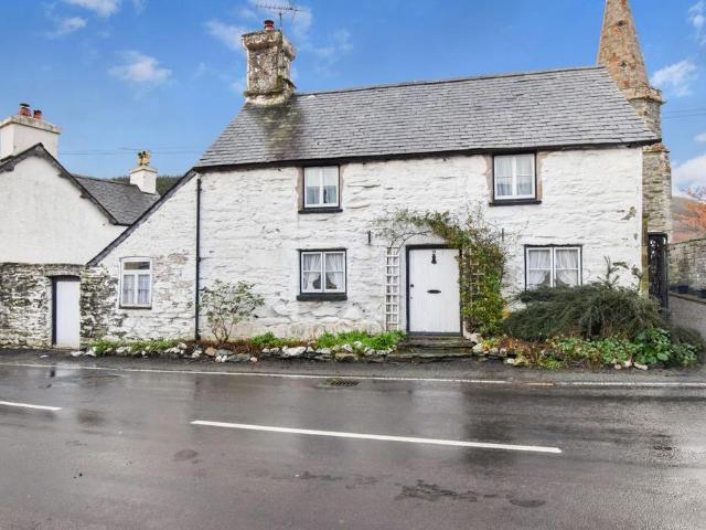 2 bedroom cottage for sale