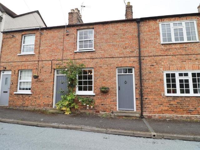 2 bedroom cottage for sale