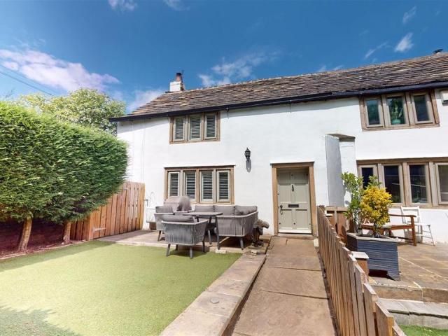 2 bedroom cottage for sale